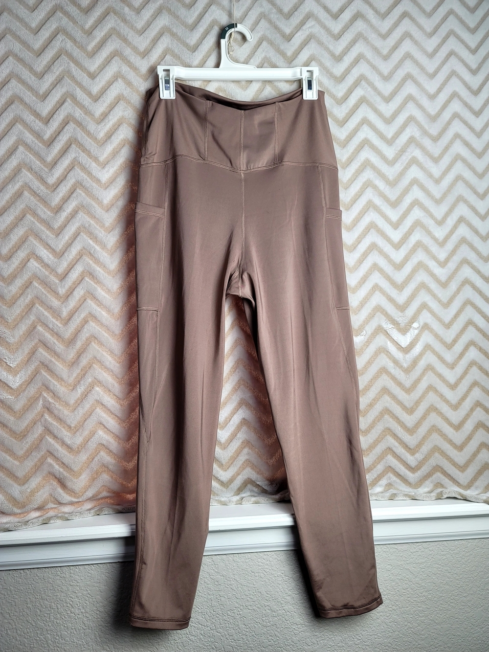 Ingrid & Isabel Taupe High-Waist Maternity Leggings